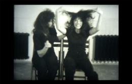 Izabella Gustowska, Względne Cechy Podobieństwa. Wichna i Hanka, 1980, film 16 mm, 4’29